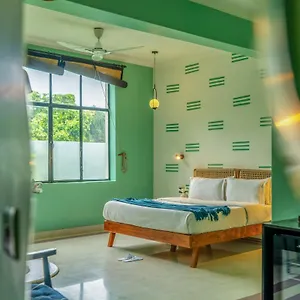 3* מלון Minimalist One Hauz Khas Village
