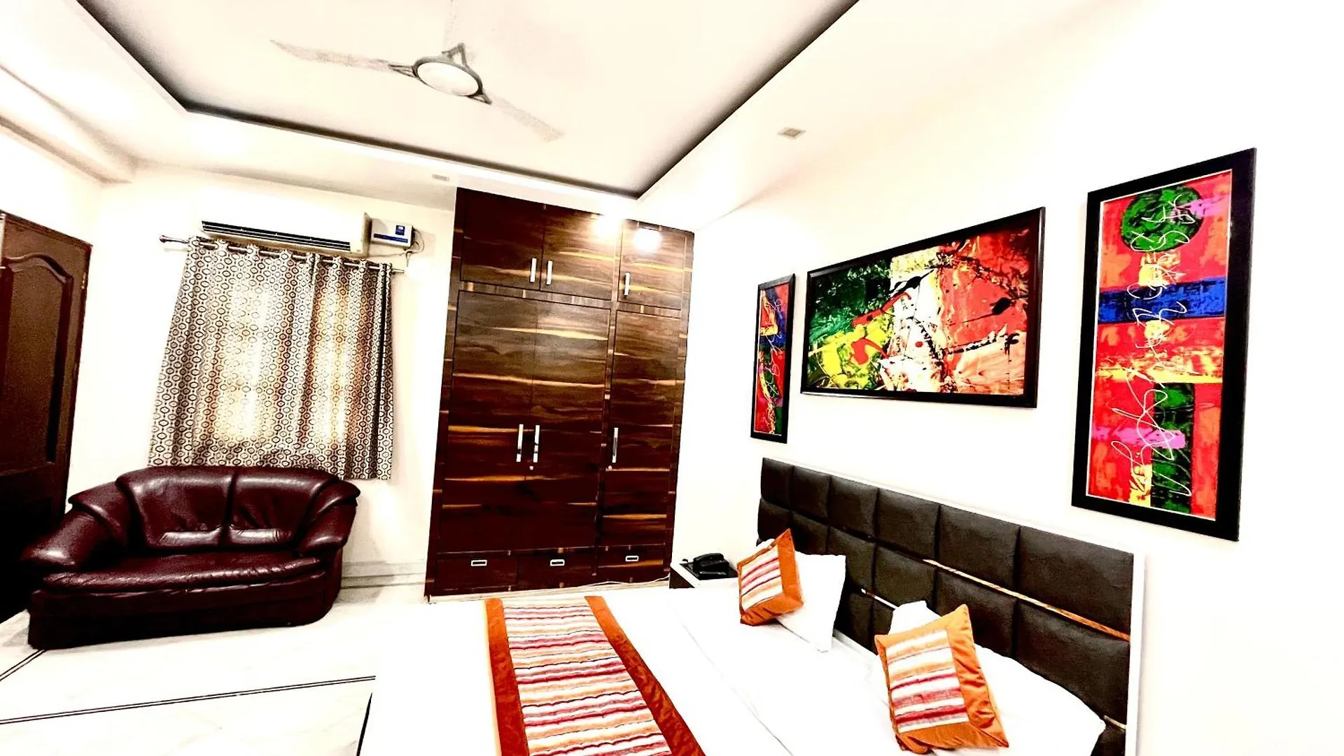 South Residency - Aiims Hospital South Delhi Apartment New Delhi 0*,  India
