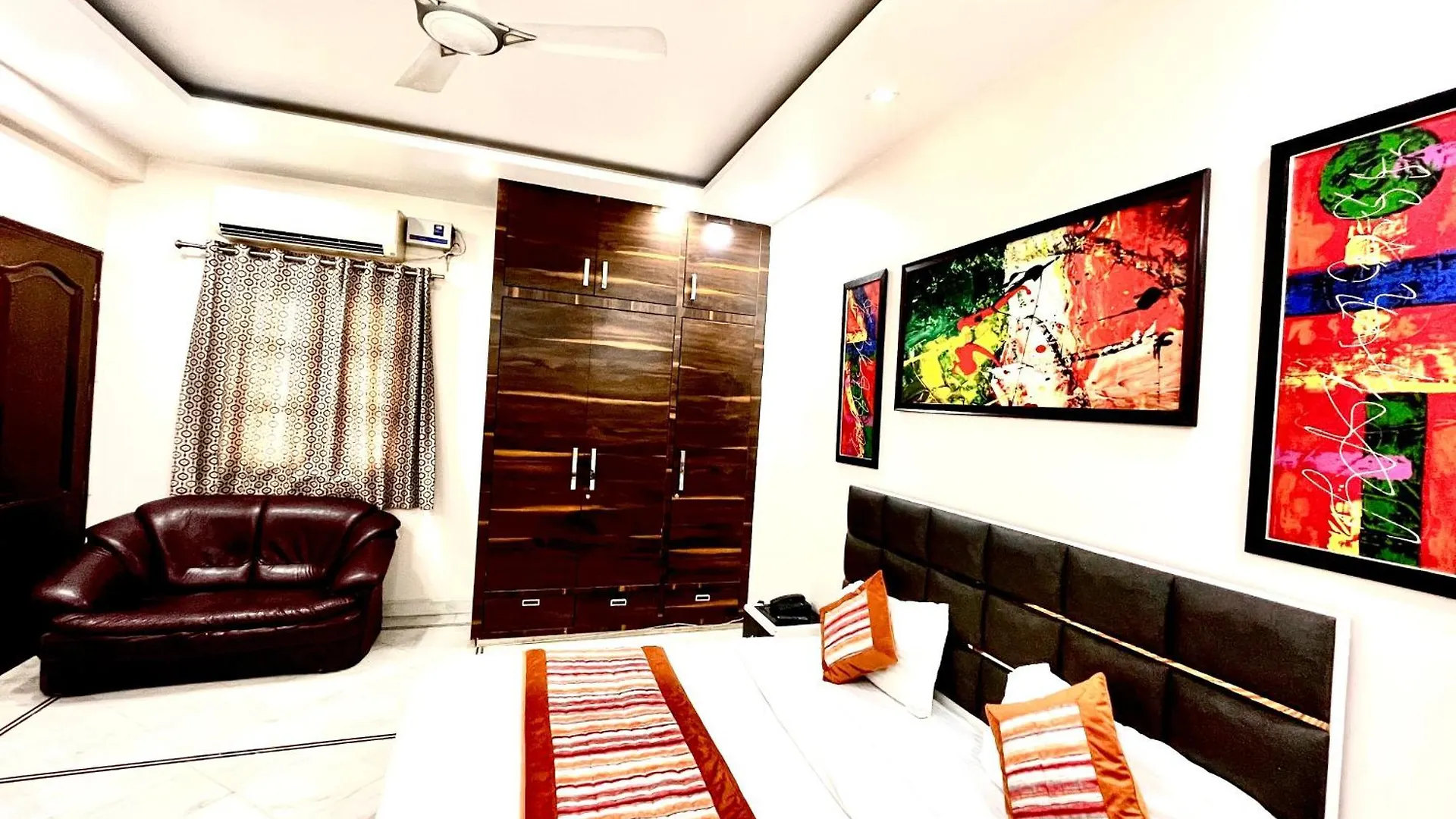South Residency - Aiims Hospital South Delhi Apartment New Delhi